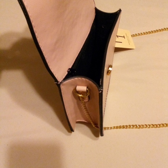 PERFECT IMAGE Crossbody Handbag, NWT - This is Not a Stock Photo - Picture 2 of 4